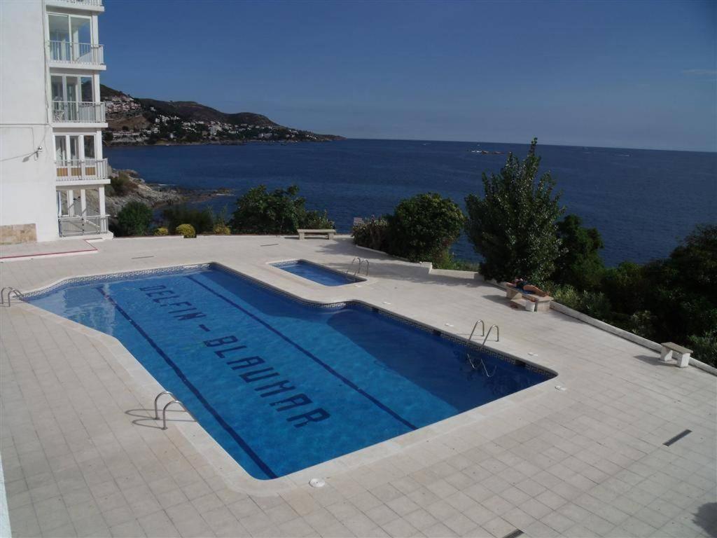 Apartament Acogedor Atico Con Piscina Y Vistas Al Mar Roses Zewnętrze zdjęcie